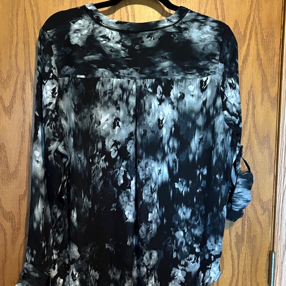 Simply Vera Vera Wang Black and Gray Blouse - Picture 3 of 7